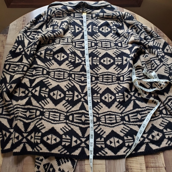 Forever 21 tan black waterfall cardigan sweater tribal print boho size medium - Picture 13 of 16